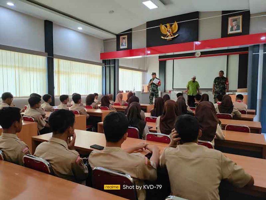 Babinsa Koramil 17/Wanayasa Mensosialisasikan tentang Rekruitmen Prajurit TNI AD