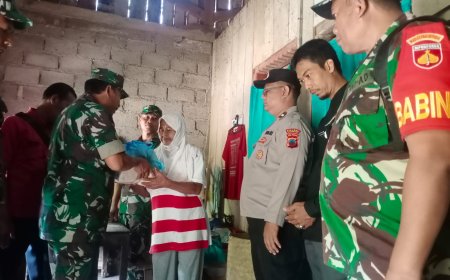 Babinsa dan Bhabinkamtibmas Bersinergi dalam Aksi Sosial Pembagian Sembako