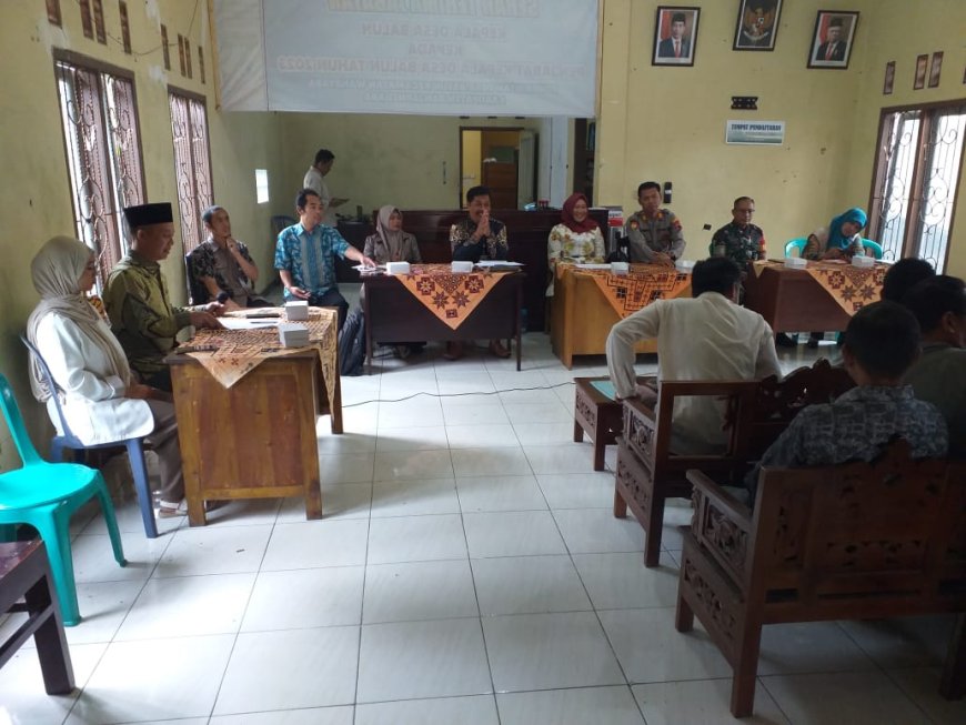 Mewakili Pgs Danramil, Babinsa Hadiri Penelitian Berkas Calon Kades