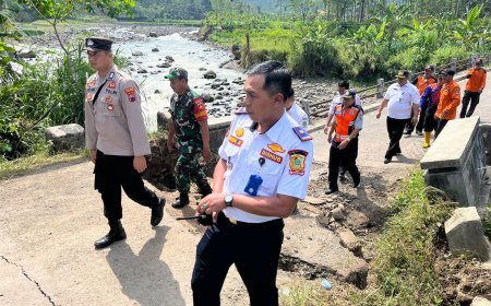 Danramil Dampingi Pj Bupati Banjarnegara Tinjau Jembatan Amblas
